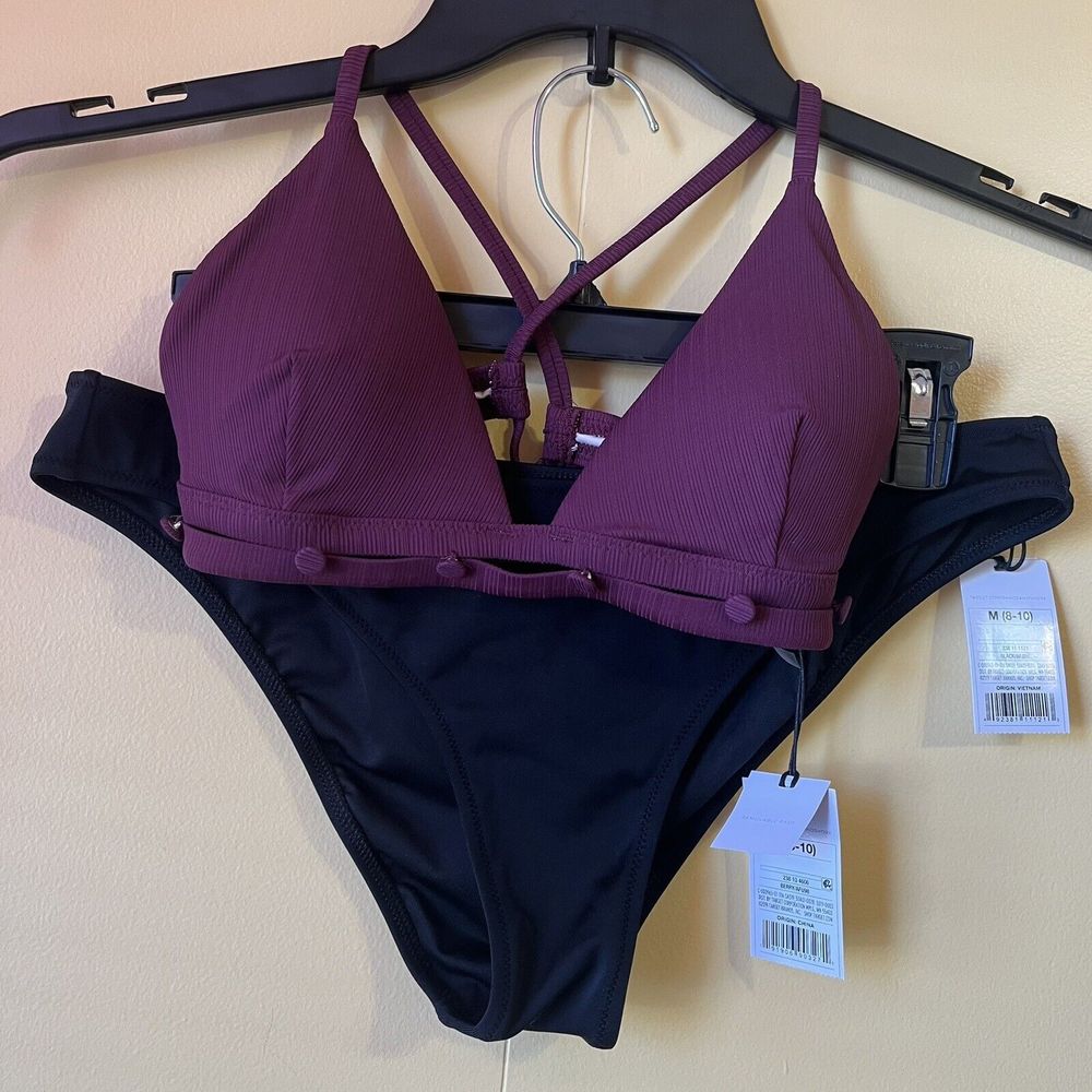 NWT Shade & Shore 2 piece Swim Suit Size M 8/10 Berry/Black Color